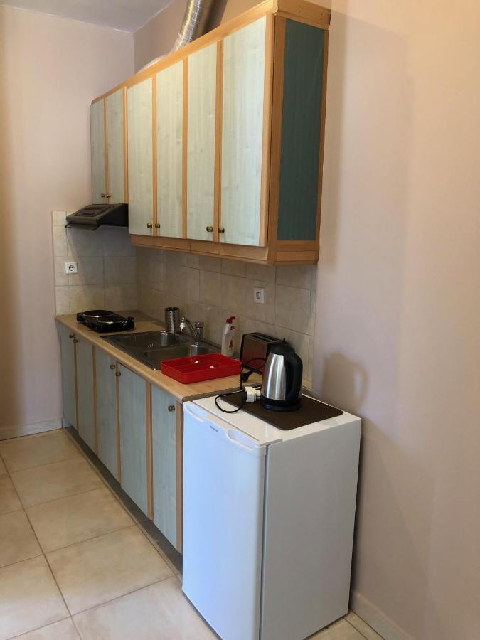 Petros Rooms & Apartments Lixouri Luaran gambar