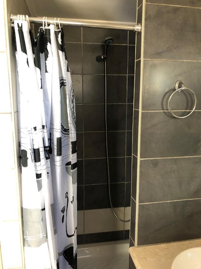 Petros Rooms & Apartments Lixouri Luaran gambar